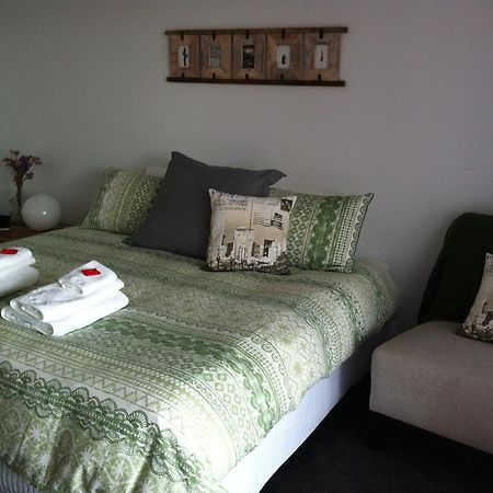 Corinella On The Esplanade Bed & Breakfast エクステリア 写真