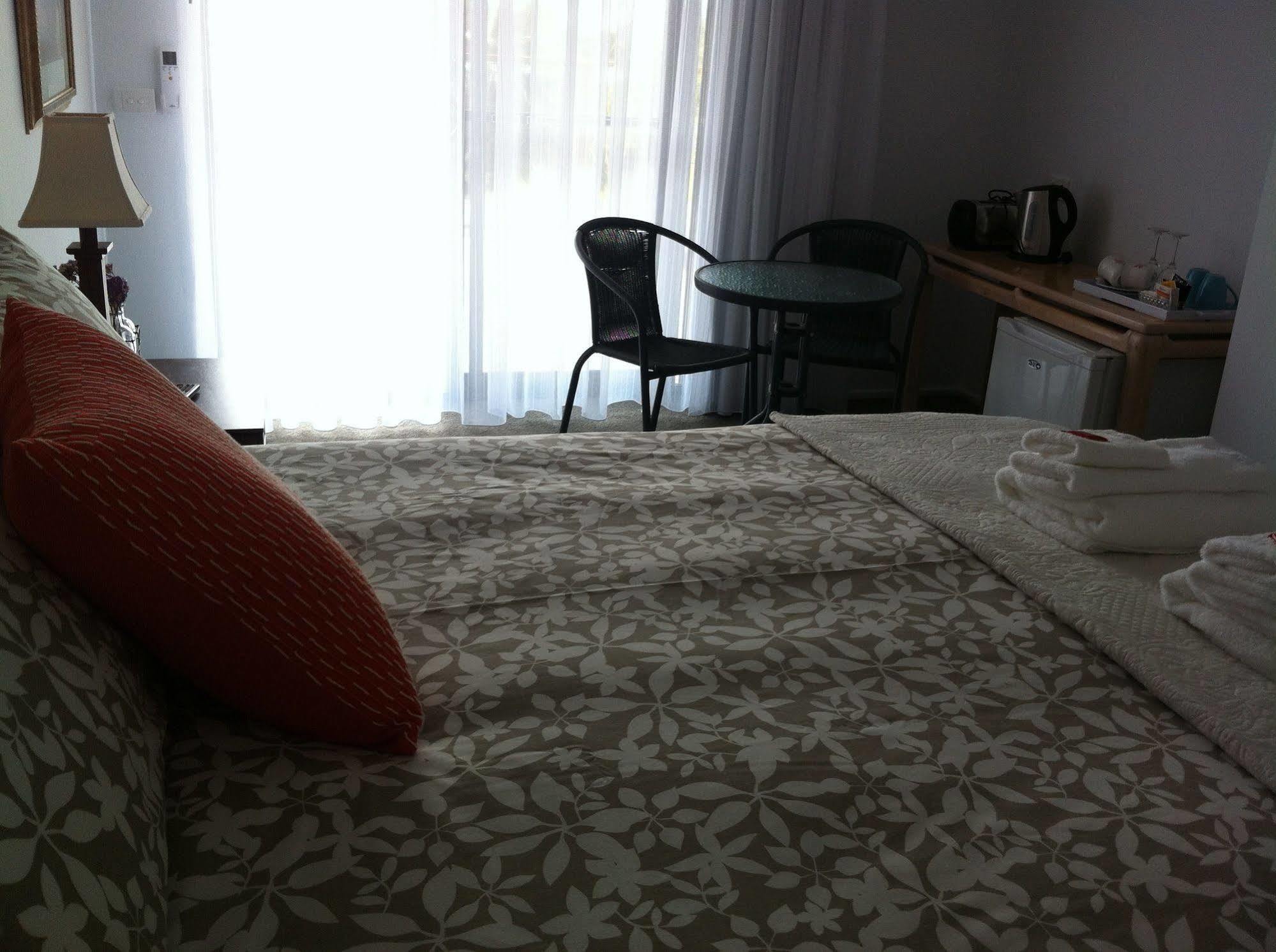 Corinella On The Esplanade Bed & Breakfast エクステリア 写真