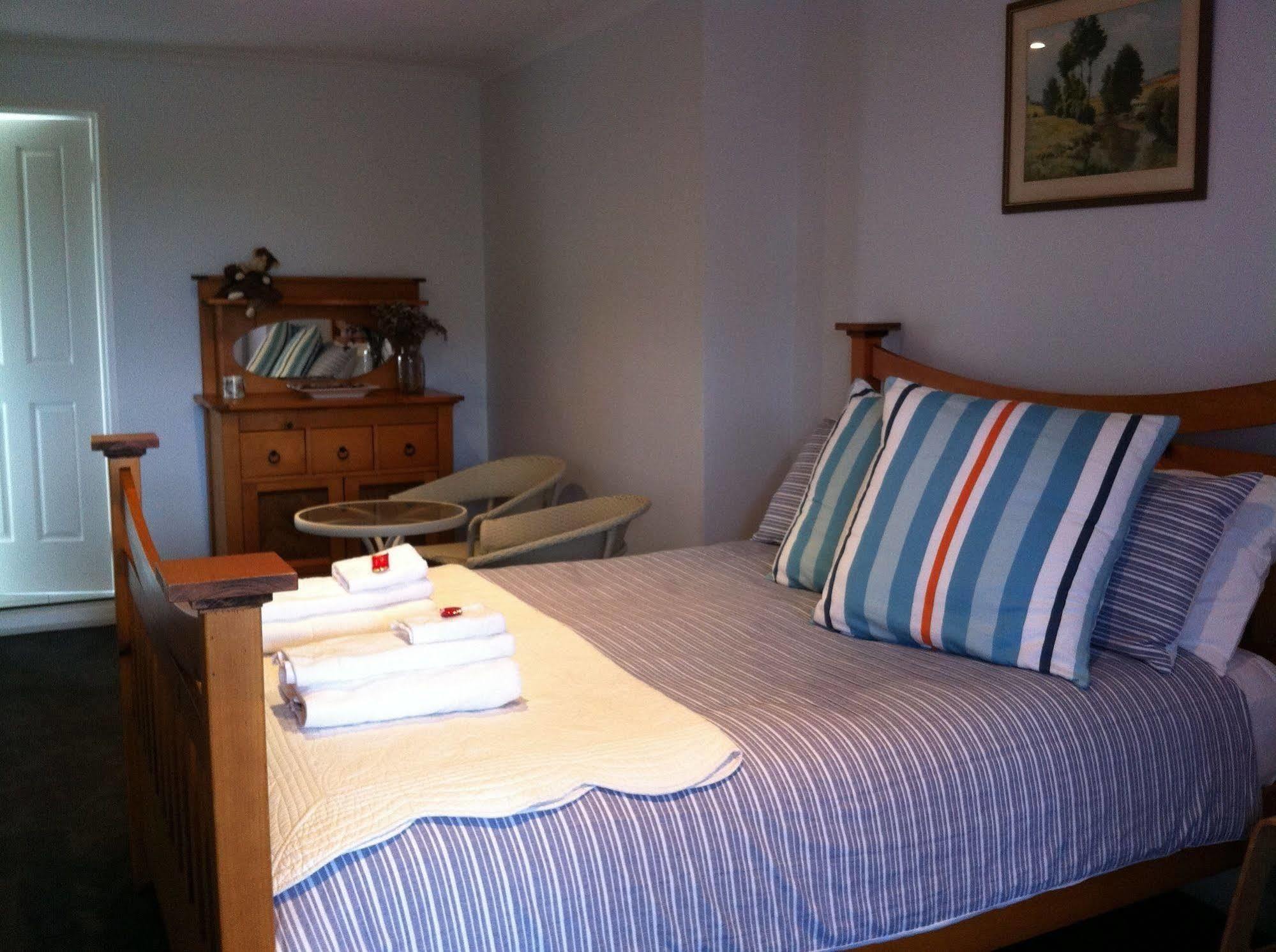 Corinella On The Esplanade Bed & Breakfast エクステリア 写真